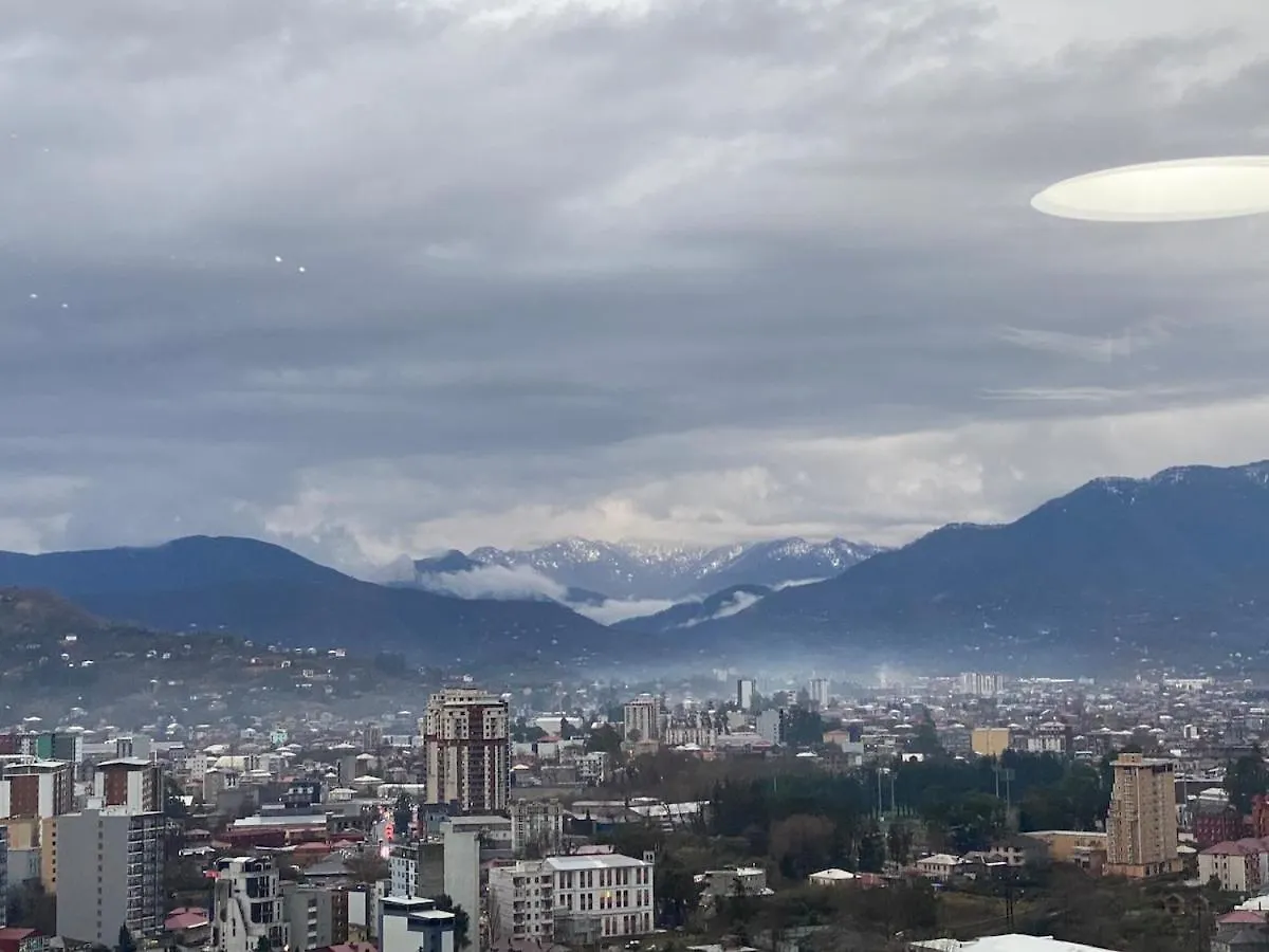 Высокая Квартира Студия 42 М2 На 26 Этаже С Видом На Горы Batumi Apartment